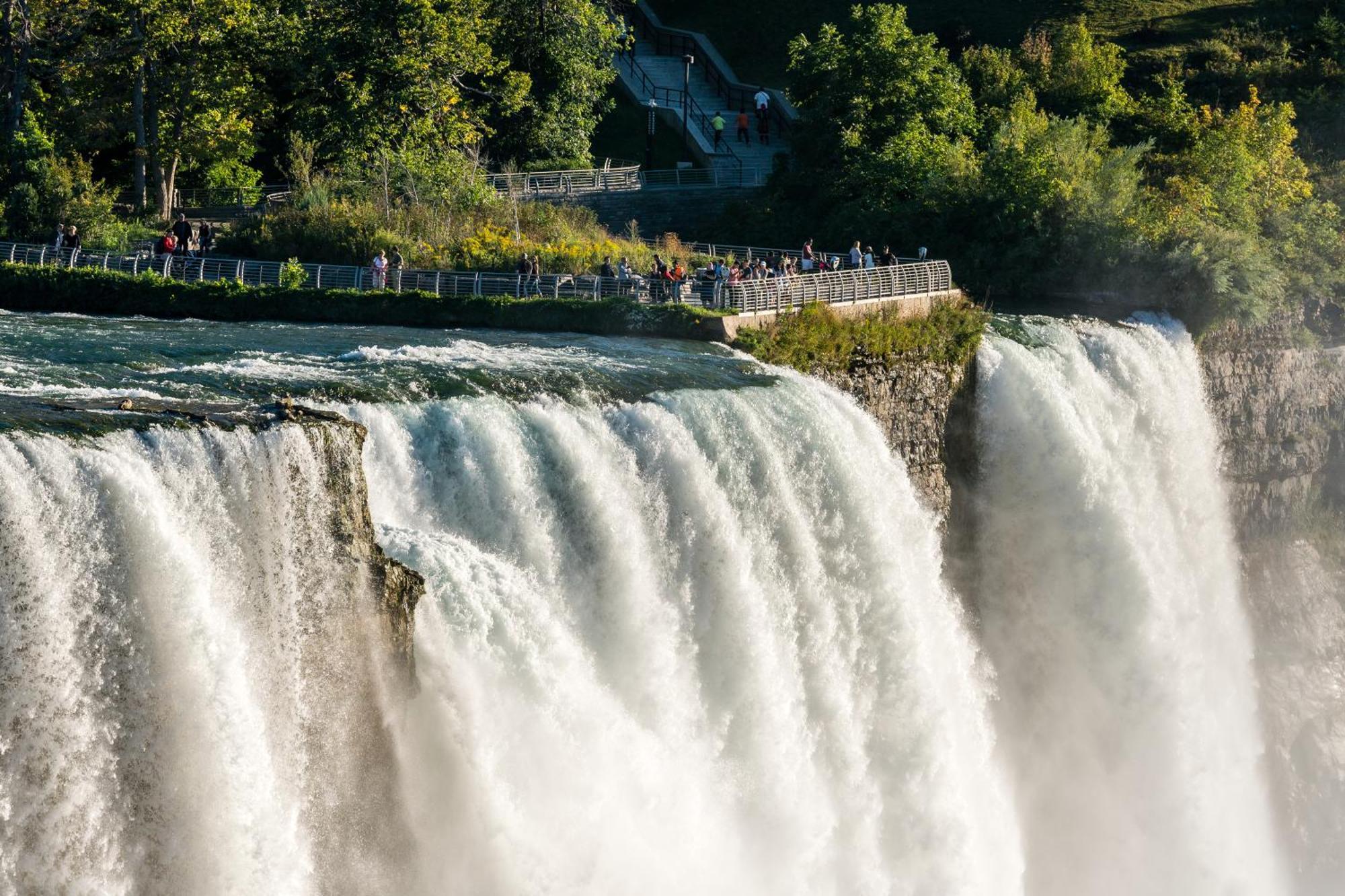 Sterling & Niagara Falls