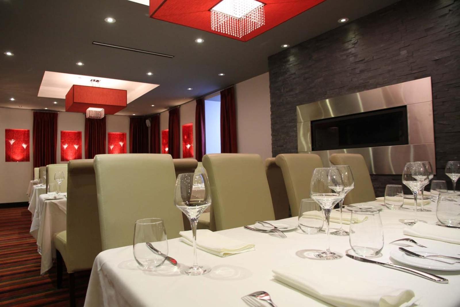 Hotel Sterling & 4*